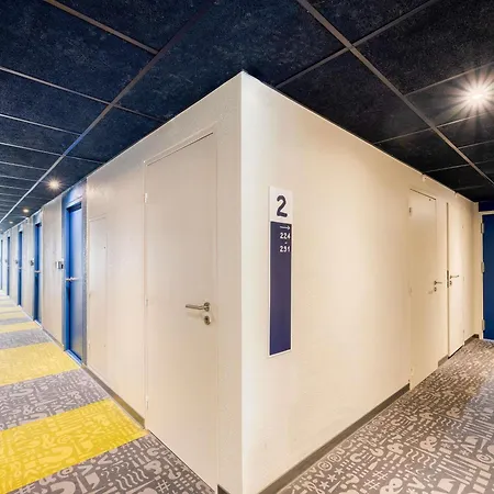 凡尔赛宜必思快捷酒店 - 2* 特拉普